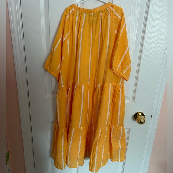 Wild Pony Tiered Dress, size XL - Picture 2 of 4